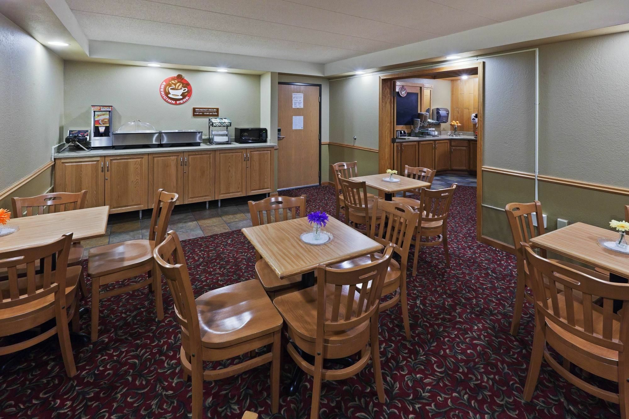 Americinn By Wyndham Hotel